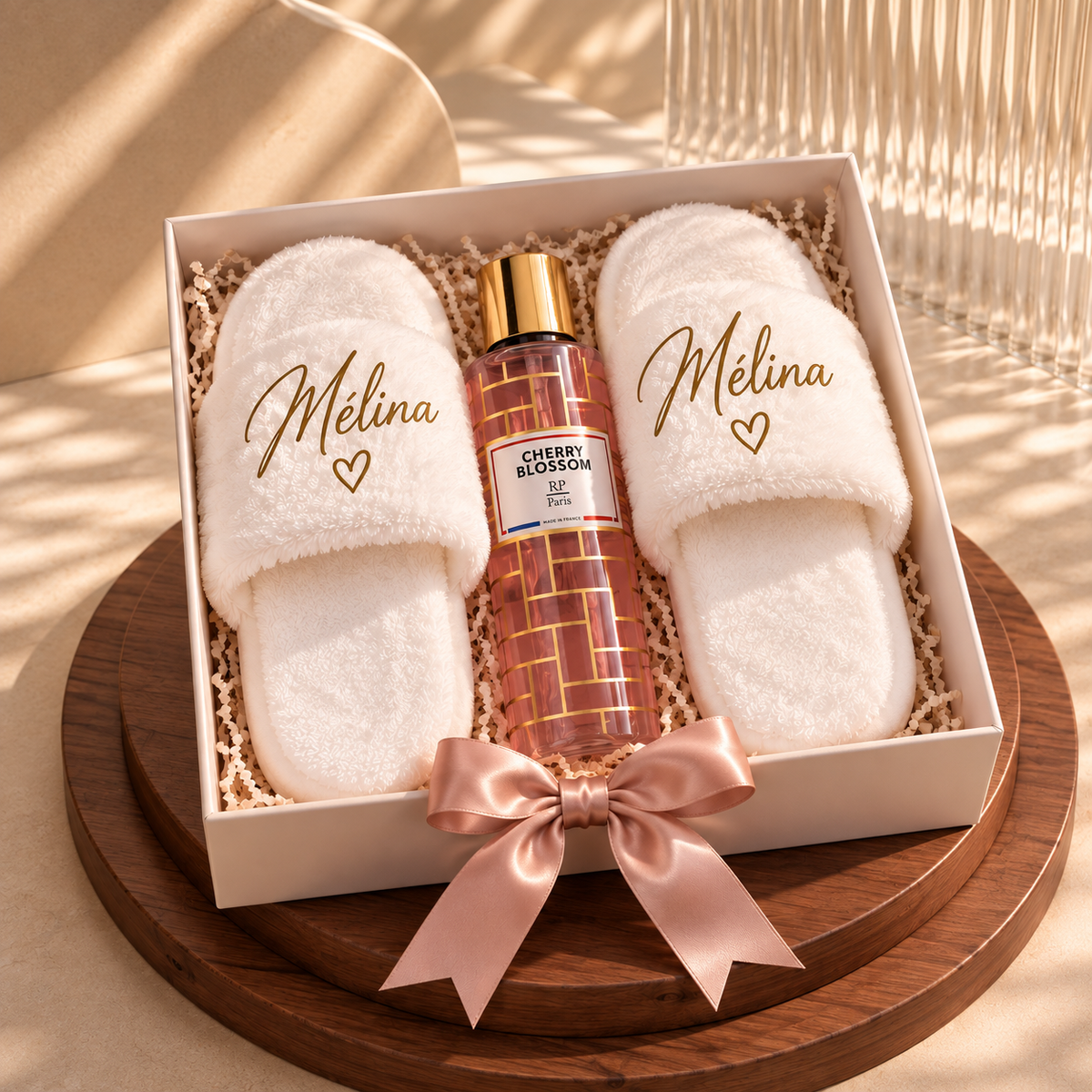 Coffret Femme, chaussons et brume parfumées personnalisés - EB CRÉATIONS 